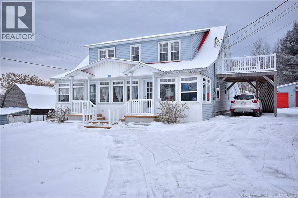 10 Hartland Bridge Hill Road