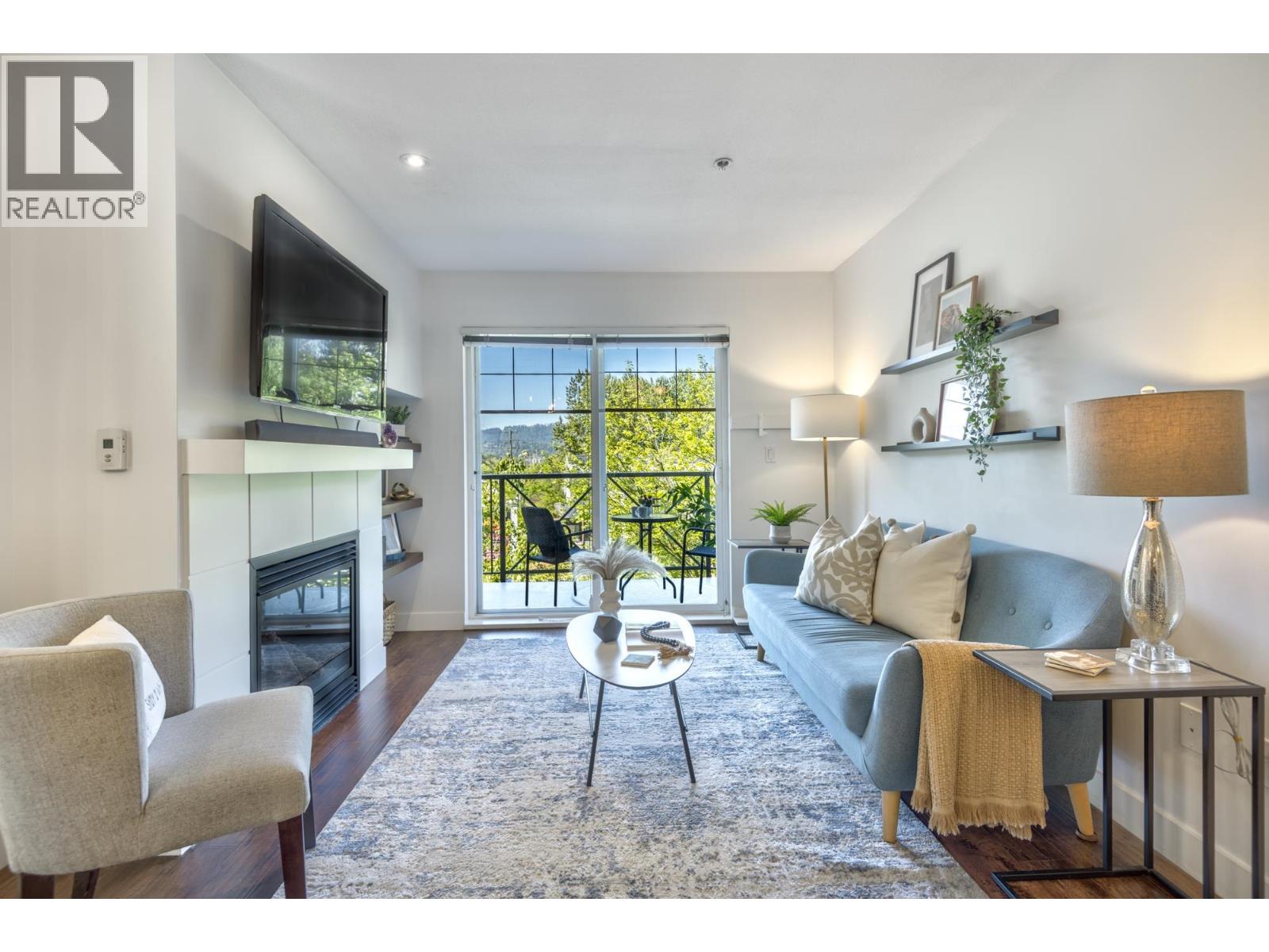 302 3240 ST JOHNS STREET