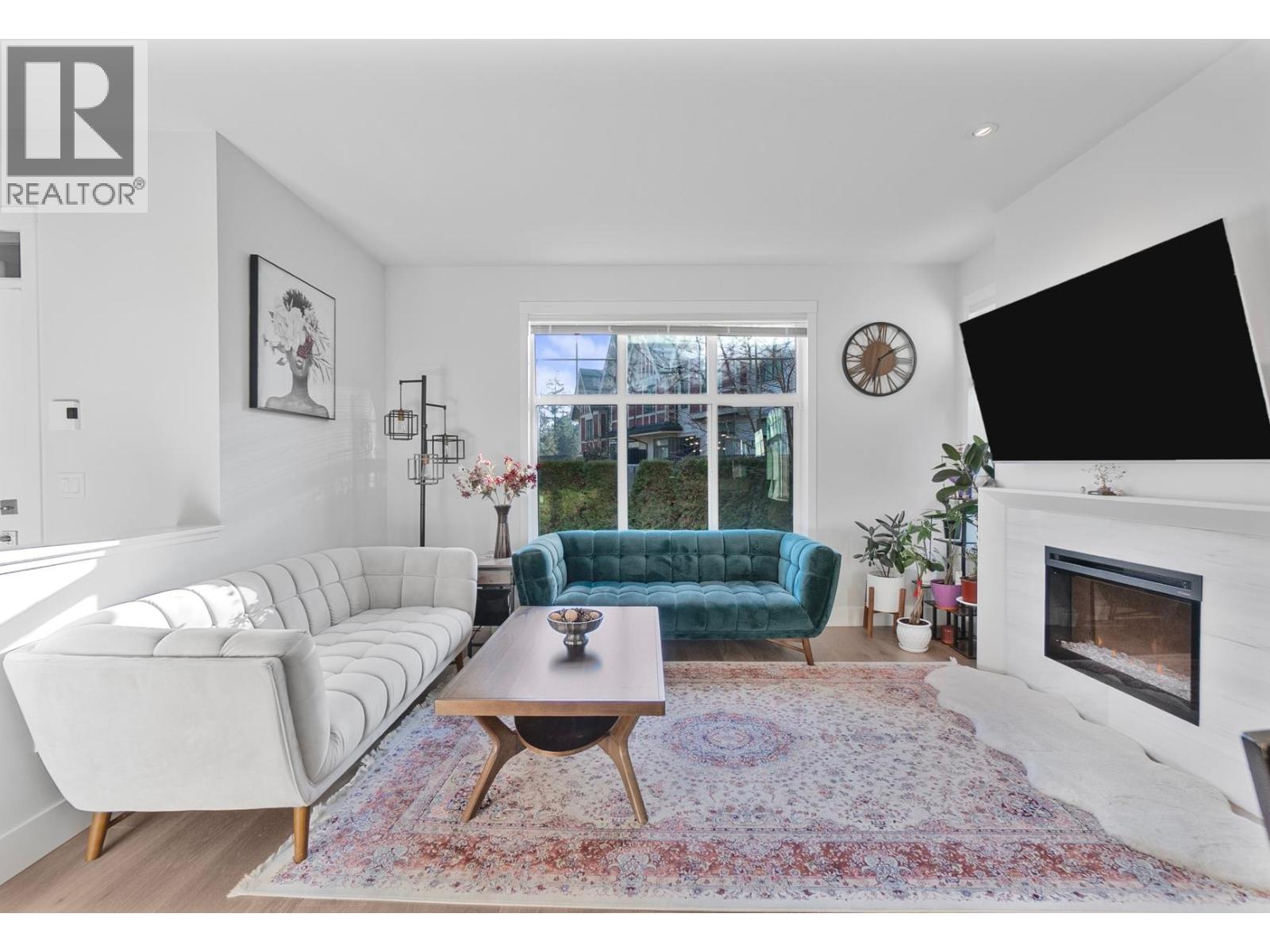 9 3306 PRINCETON AVENUE