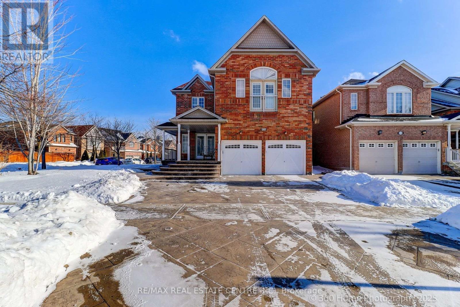 806 WHITE CLOVER WAY